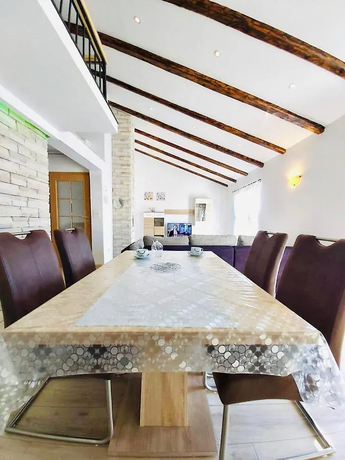 Apartments Viskic Supetarska Draga