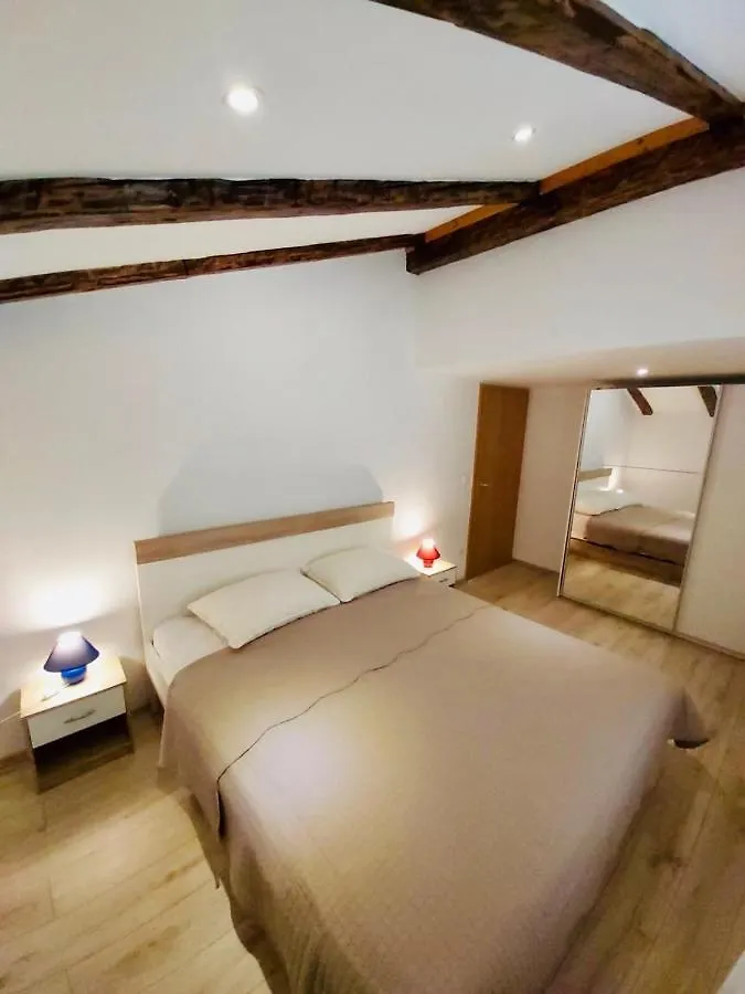 Apartments Viskic Supetarska Draga